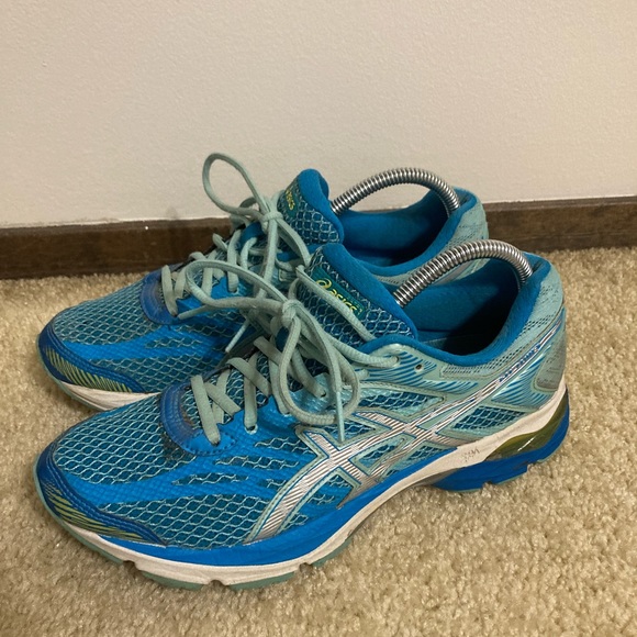 Asics Shoes - ASICS Gel-Flux 4. Womens size 8.5